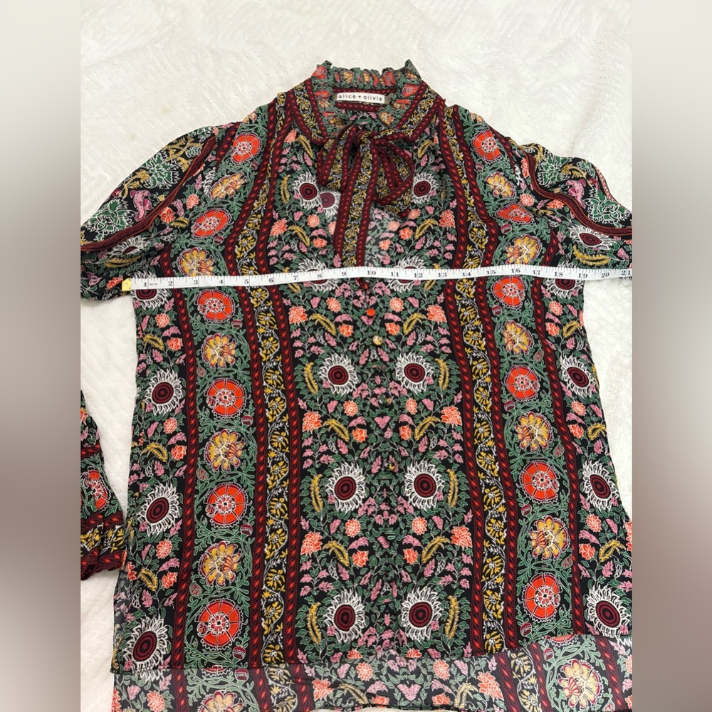 Alice + Olivia Reilly Ruffle Tie Neck Collar Flower Blouse Size XS - Picture 11 of 14